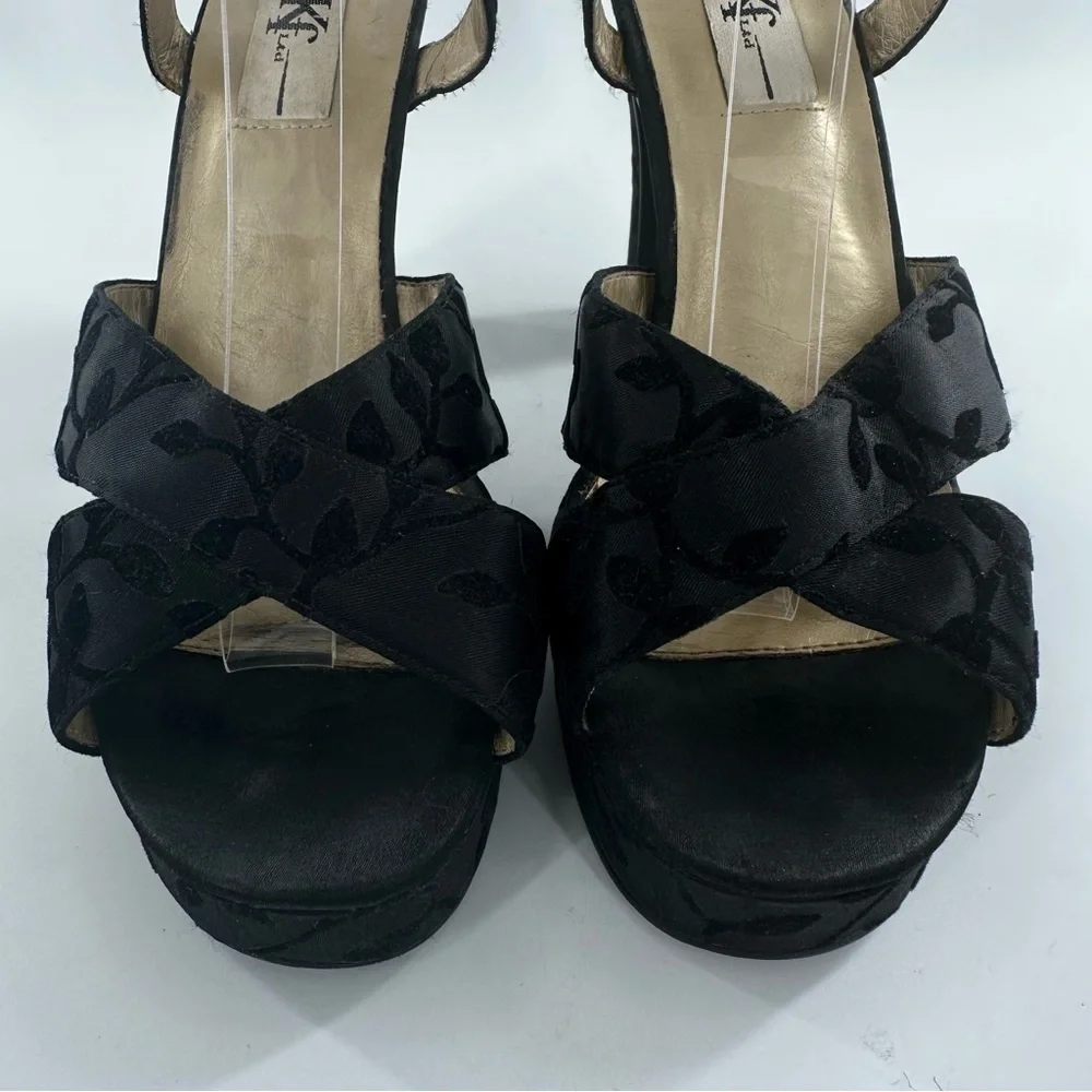 KF LTD womens heels size 10 black velvet floral chunky platforms 90s goth Y2k